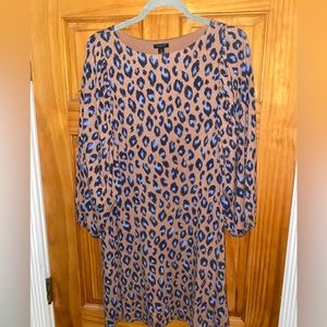 Ann Taylor dress - size Petite Medium